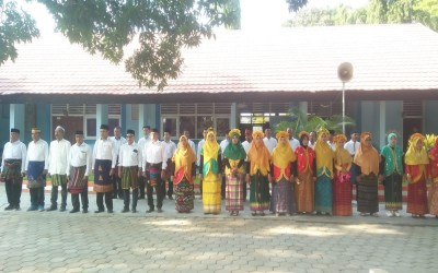 Civitas Akademik SMA Don Bosco Banjarmasin Melaksanakan Upacara Peringatan Hari Sumpah Pemuda